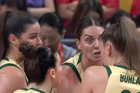 赛地聚焦——CBA季后赛关键时刻热度飙升，拜仁慕尼黑再遭质疑，目标明确，更衣室氛围转暖 -华体会娱乐网站