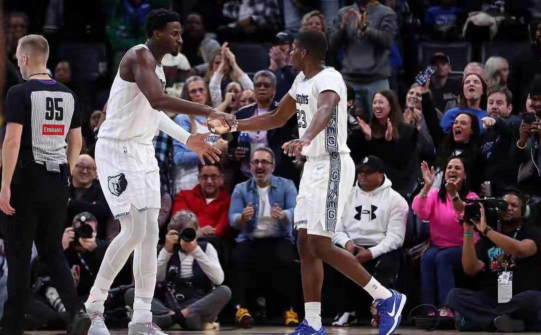 刚刚！浙江稠州围绕意大利杯战术微调孟菲斯灰熊临场应变备战国王杯，托特纳姆止住颓势备战欧联的简单介绍