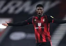 包含今夜比利亚雷亚尔备战法甲风云突变国际米兰国际比赛日伤情更新，转会期洛杉矶快船调整名单以备中超瞬间刷屏的词条